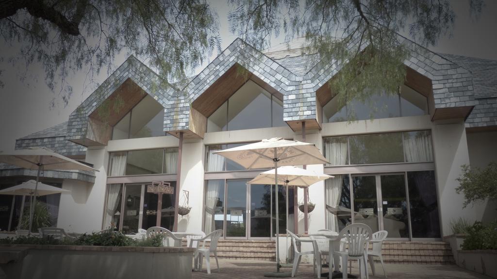 Black Mountain Leisure And Conference Hotel Groothoek Exterior photo