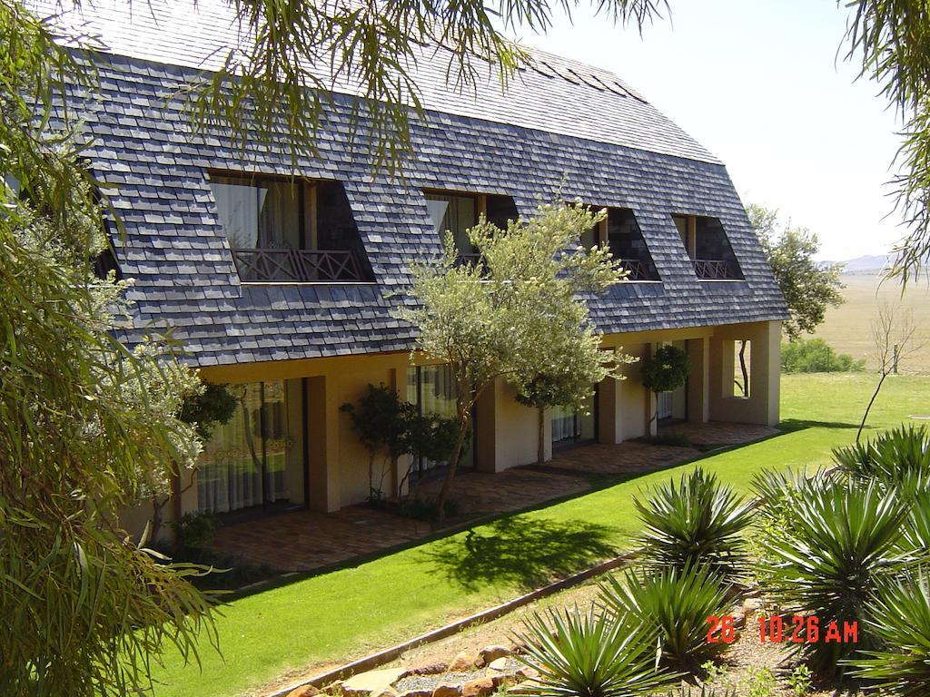 Black Mountain Leisure And Conference Hotel Groothoek Exterior photo