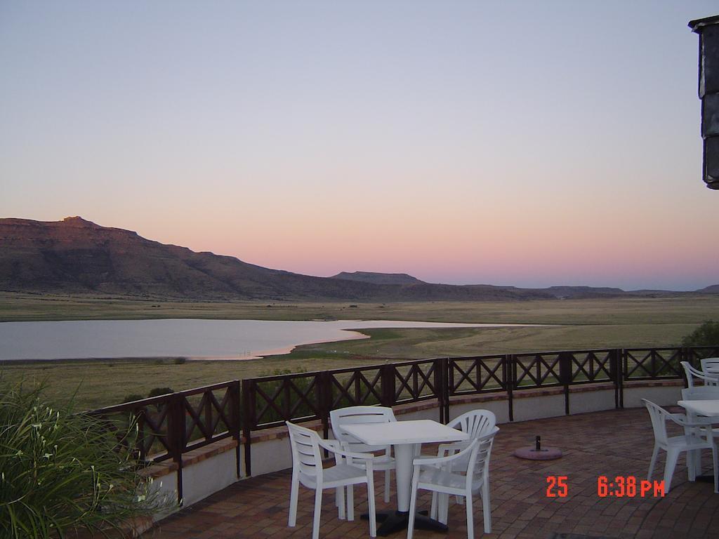 Black Mountain Leisure And Conference Hotel Groothoek Exterior photo
