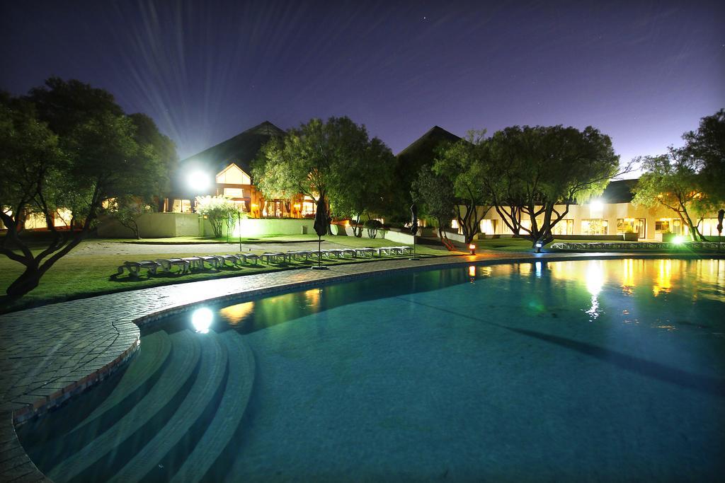 Black Mountain Leisure And Conference Hotel Groothoek Exterior photo